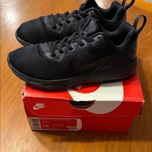 Nike Black Air Max Sneakers